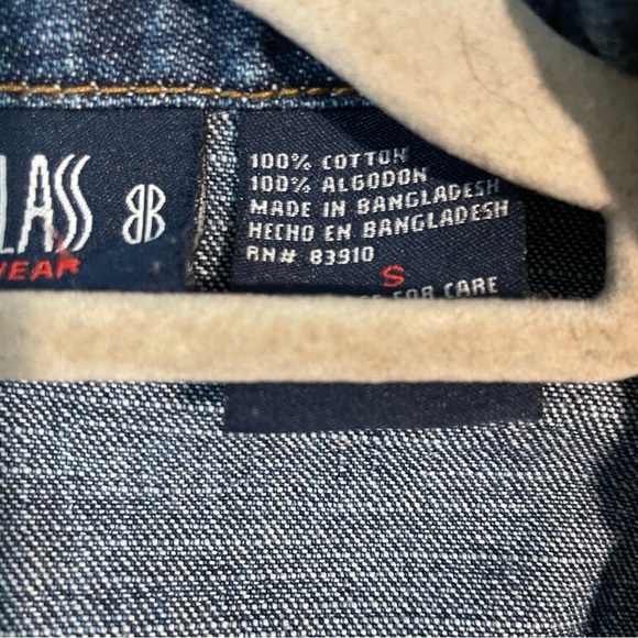 Bill Blass denim jacket size small - Picture 2 of 6